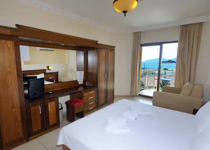 ホテル Adaburnu Goelmar